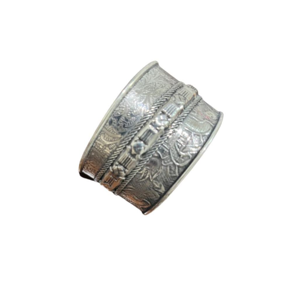 c5cf9e9c-cbbf-4450-b6bd-55912962b2a1