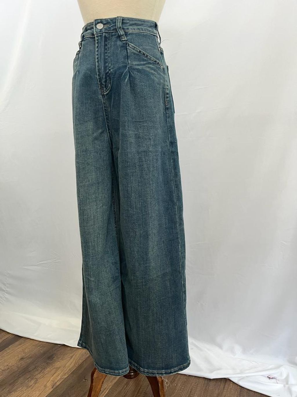 2b2d3c35-5bd1-48fd-a93b-f20ff9af00f4