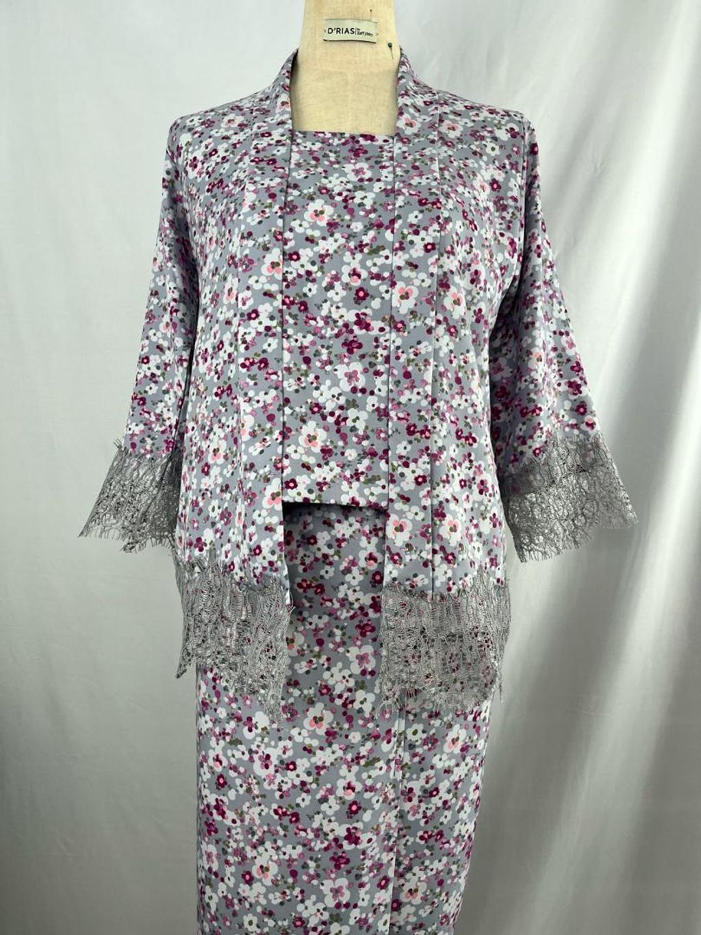 0083d9a8-66cf-4ed5-afce-3403d2e9c654