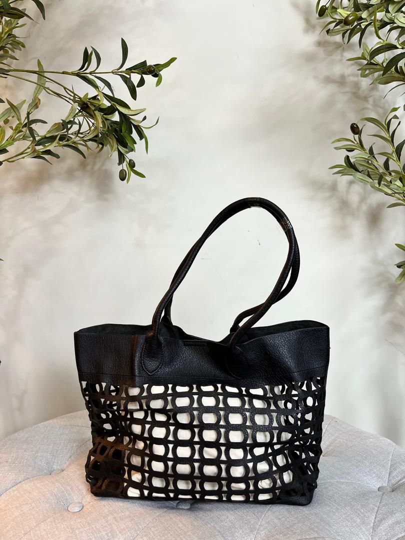 WhatsApp Image 2025-11-02 at 14.41.52 (1)