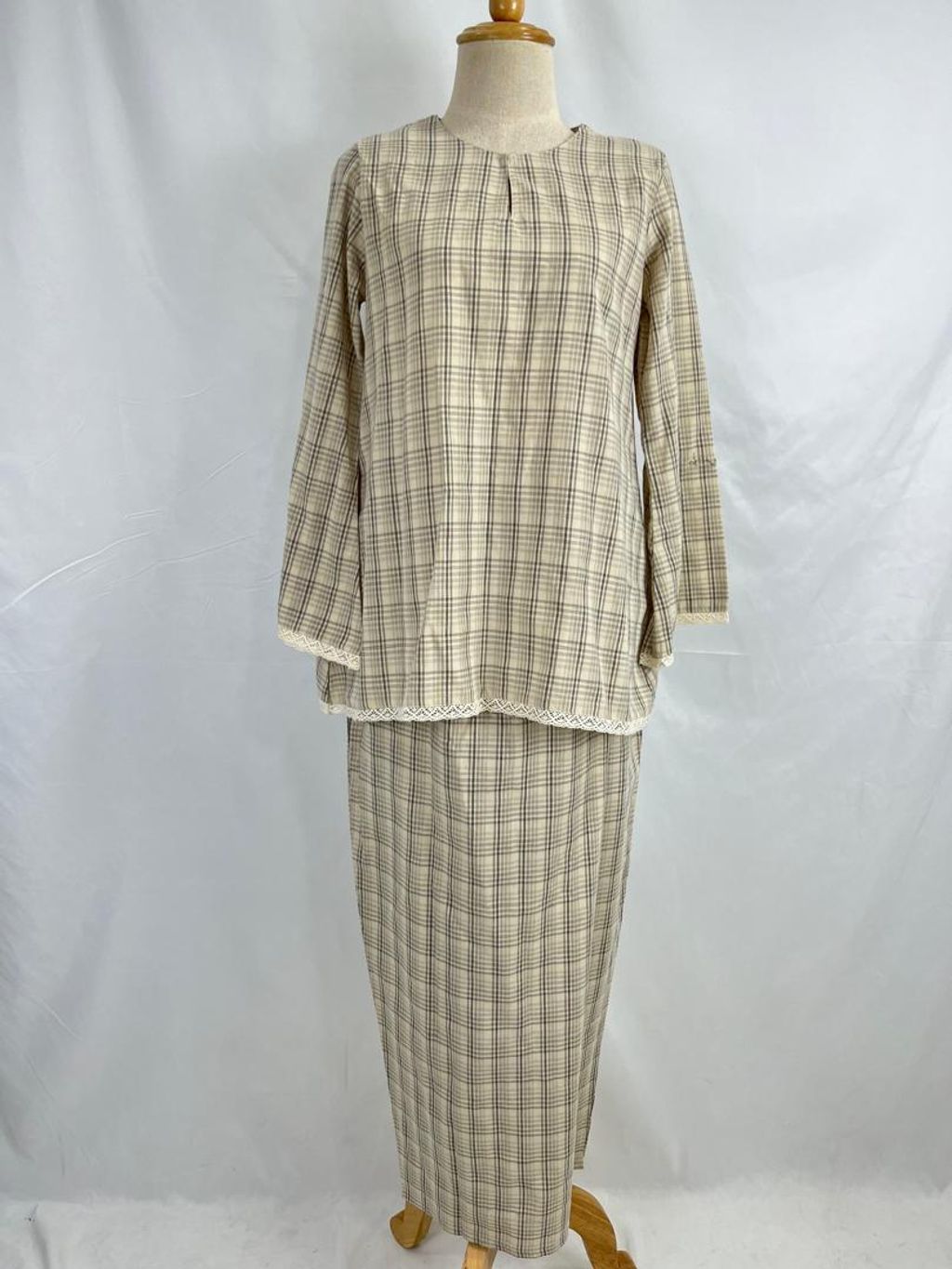 WhatsApp Image 2025-12-12 at 4.33.48 PM (2)