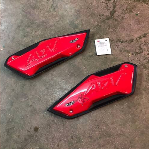 Sporty ADV Side Panels-RED.png