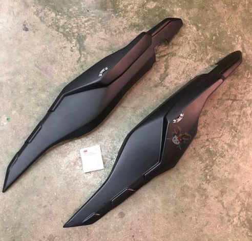 Sporty Rear Body Fairings-BLACK.png