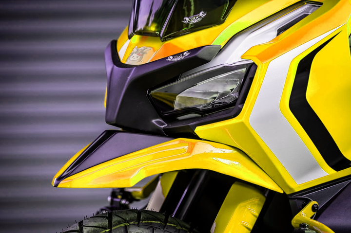 BumbleBee-Yellow-Sporty-Front-Under-Fairing.png