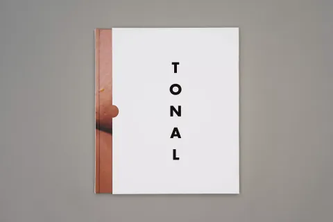 LM-Olivia-Malone-Tonal-02