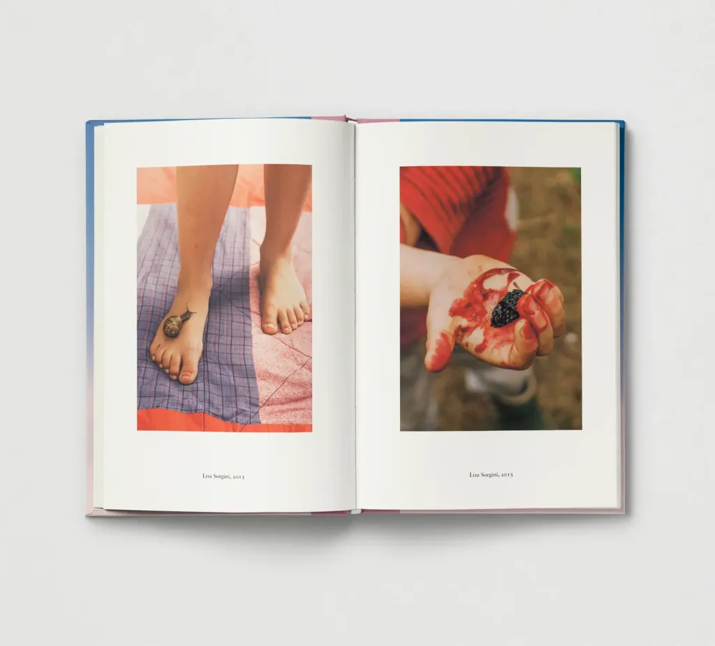 05_EverydayWonder_Spreads_Grey_Body_07