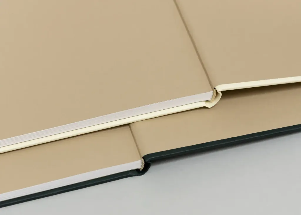 LM-Katrien-De-Blauwer-Old-Sweater-Gets-New-Uses-17