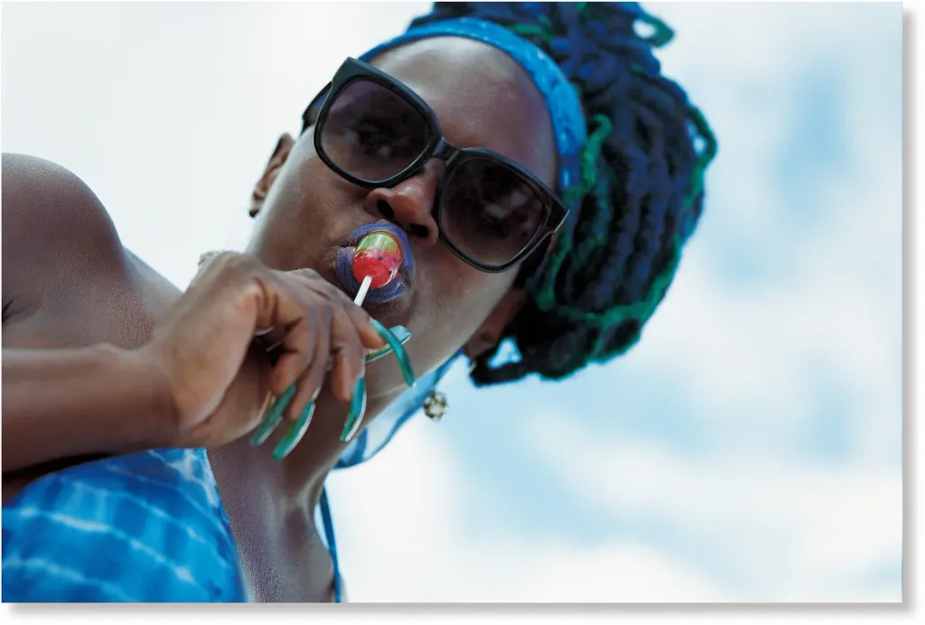 Upmost_5_9246e3da-06e9-4ae3-af1f-8e3a5c893ba0_2100x