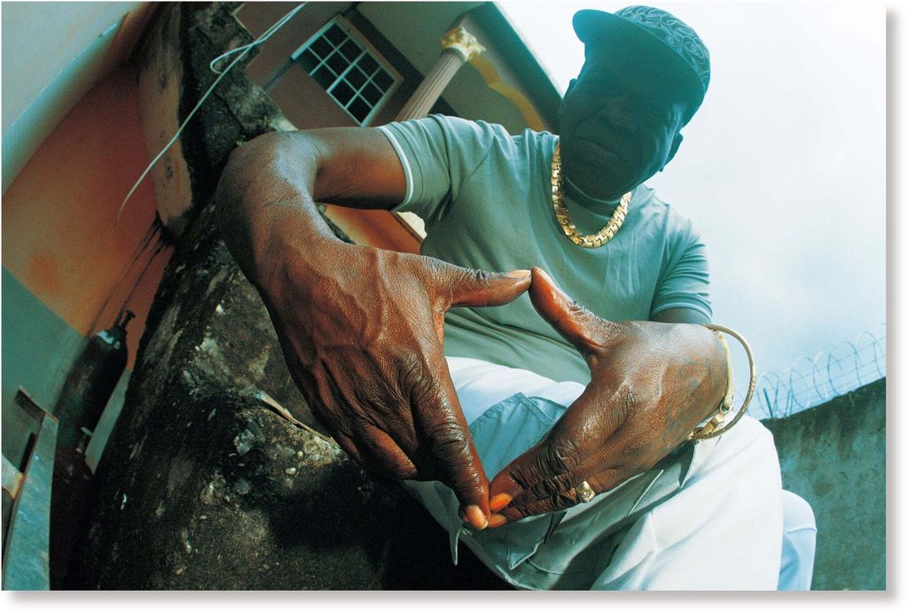 Upmost_3_02884ac2-1ae7-4b11-b236-1a57193acdfc_2100x