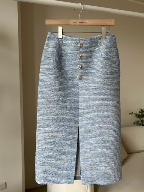 8E35D64A-31B3-43B4-9698-356E1F8F4BAC