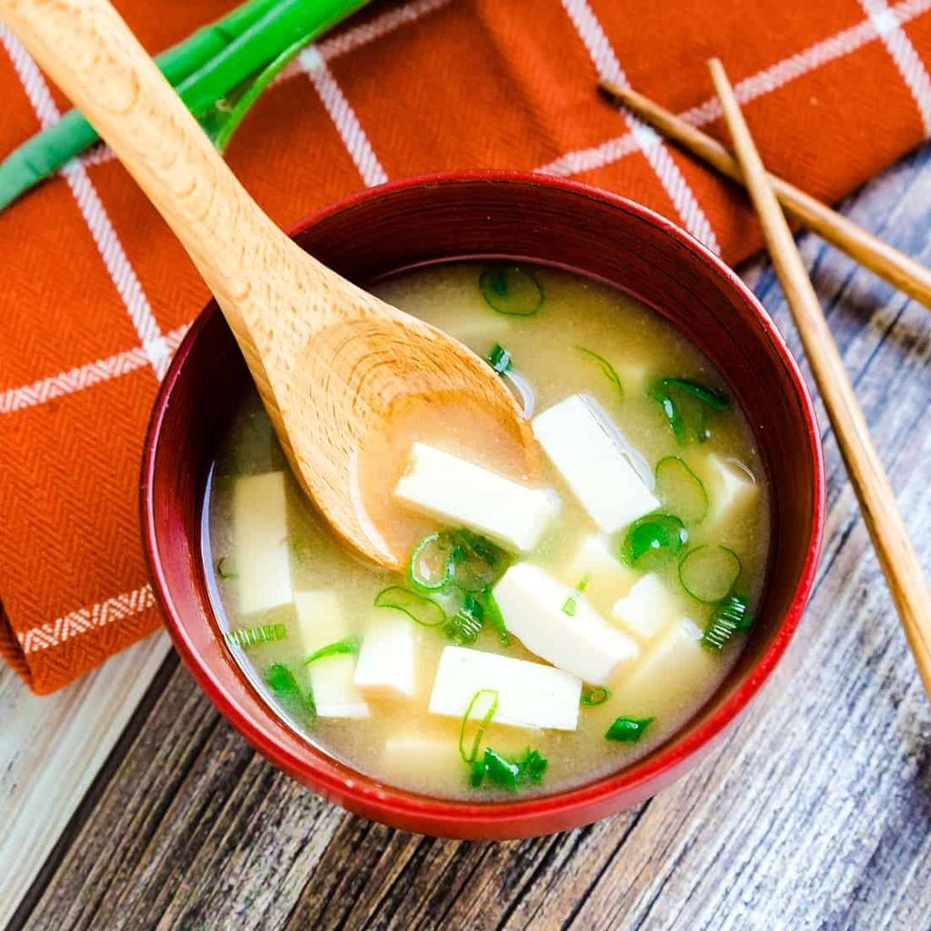 Traditional-Japanese-Miso-Soup-LowCarbingAsian-Cover.jpg