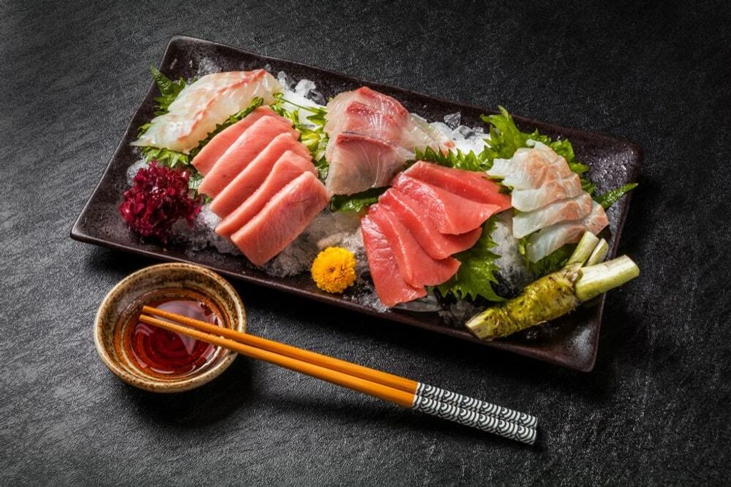 Nigiri-vs-Sashimi_-Whats-the-Difference.jpg