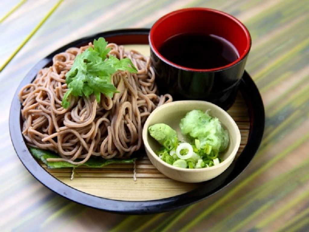 Japanese-cold-buckwheat-noodle-zaru-soba.jpg