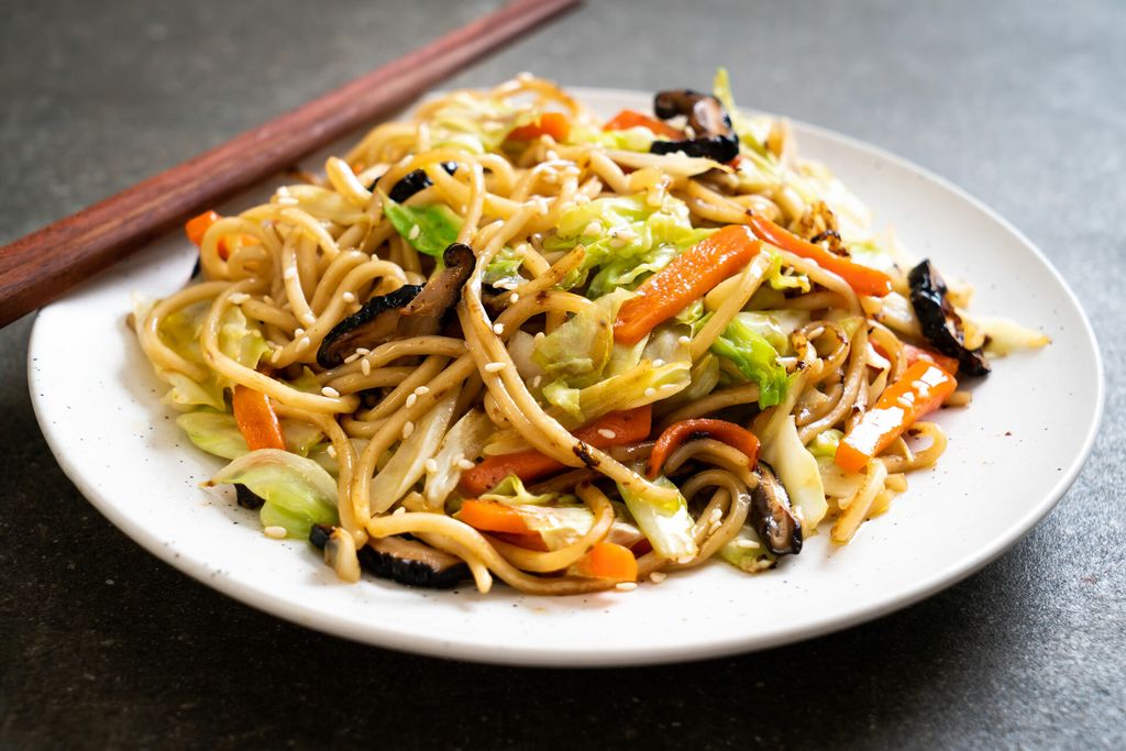 R00454-Yakisoba-1920w.jpg