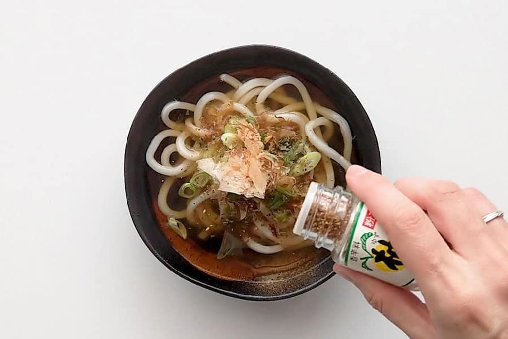 Japanese-Udon-Noodle-Soup-Recipe-toppings.jpg