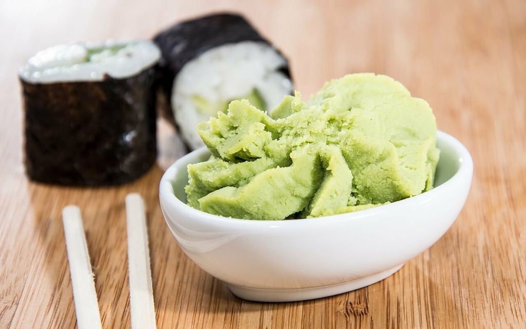 maki-rolls-with-wasabi-GettyImages-160368944.jpg