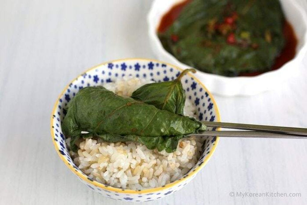 Pickled-Perilla-Leaves-in-Soy-Sauce-Kkaennip-Jangajji-with-rice.jpg