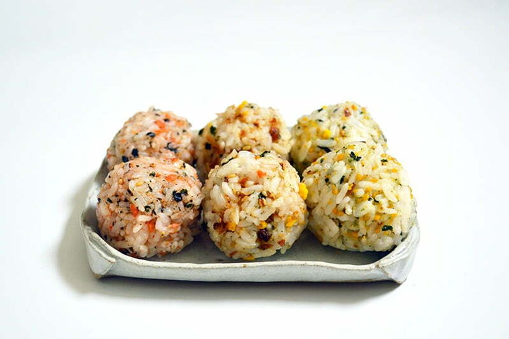 furikake-rice-balls-3.jpg