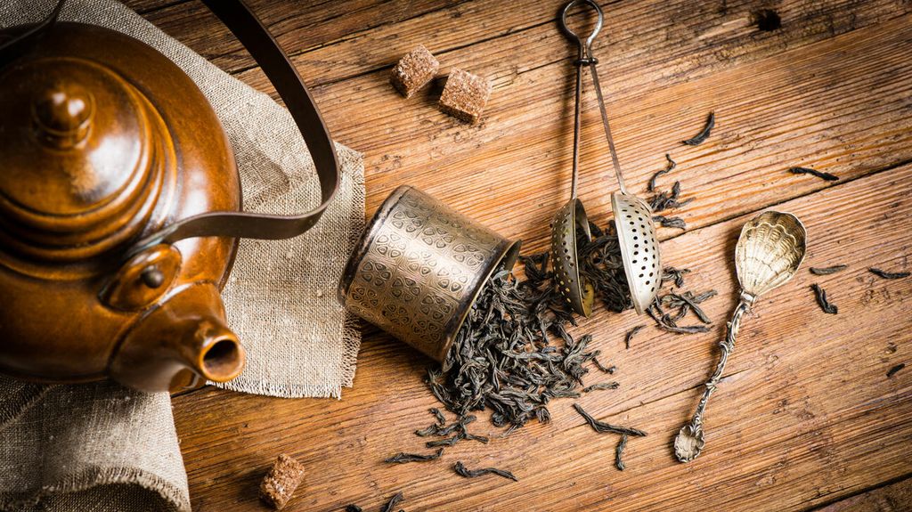 ceylon-tea-benefits-1296x728-feature