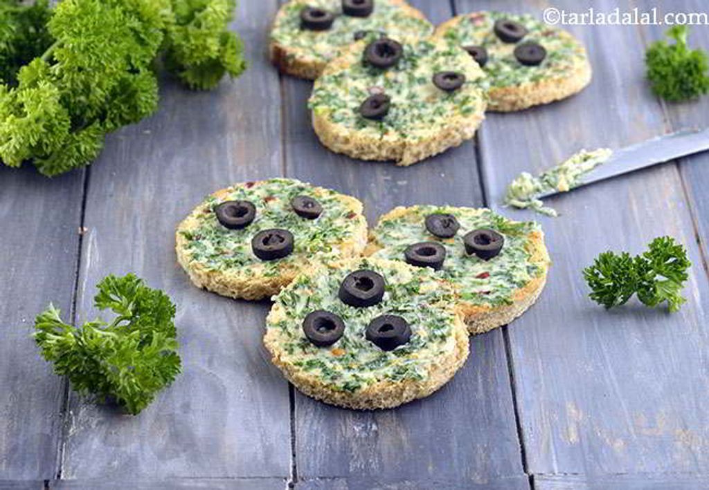 Parsley-and-Black-Olive-Canape