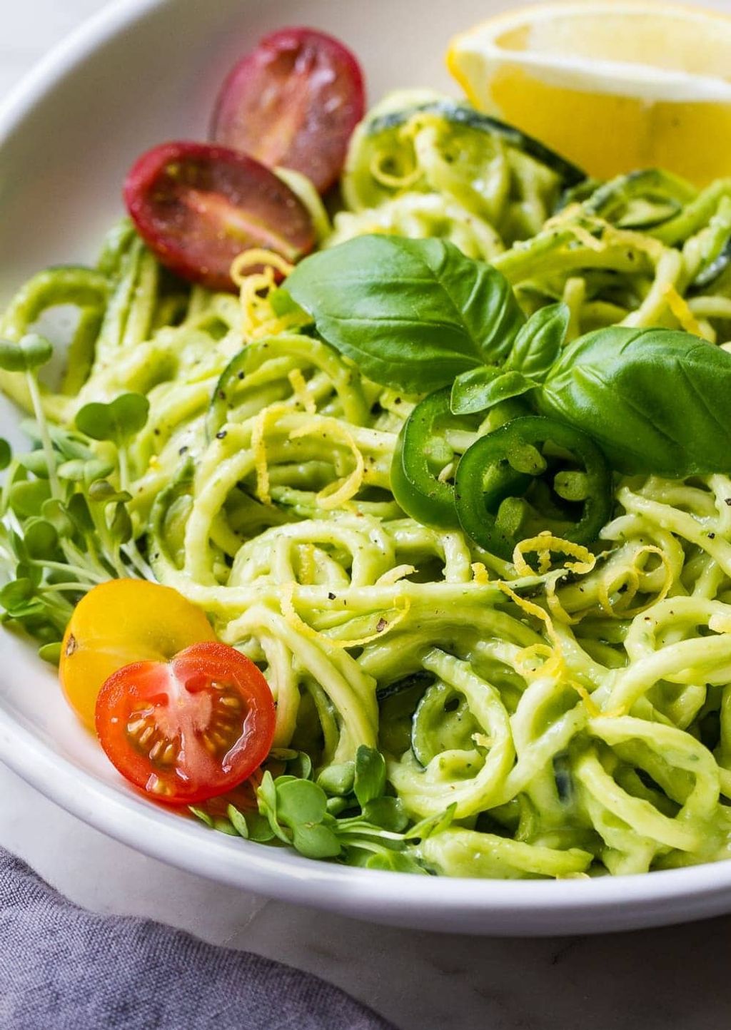 Zucchini-Noodles-Creamy-Avocado-Cucumber-Sauce-2