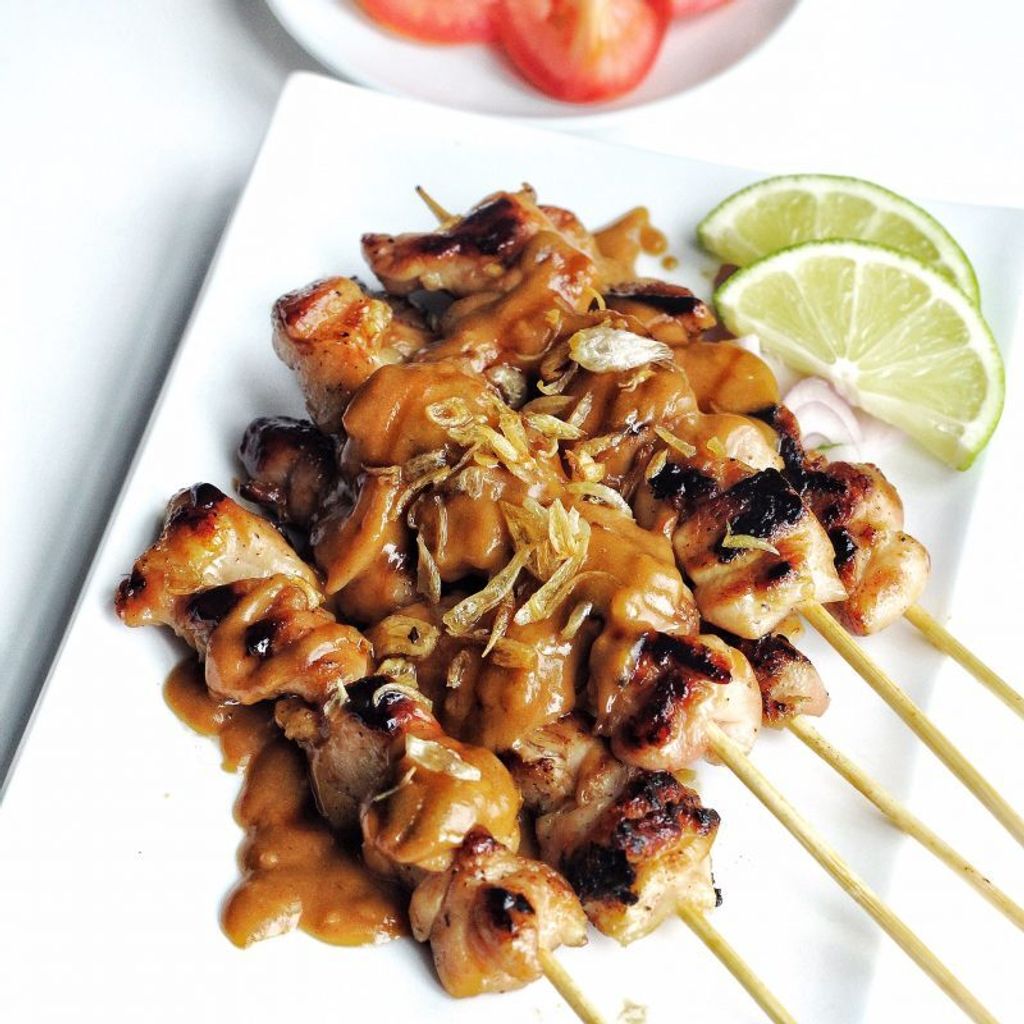 Indonesian-Chicken-Satay-with-Spicy-Peanut-Sauce-Feature-1-e1501899887538