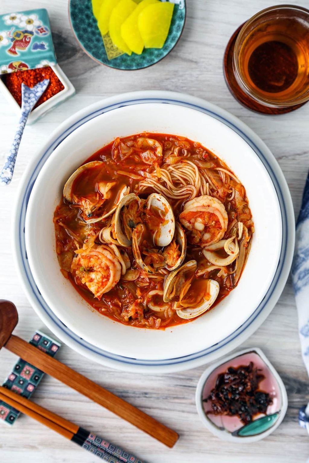 jjamppon-Korean-spicy-seafood-noodle-soup-3-1200