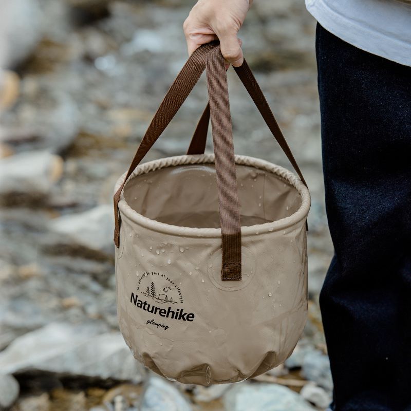 Bucket.details.1.jpg Bucket.details.1.jpg