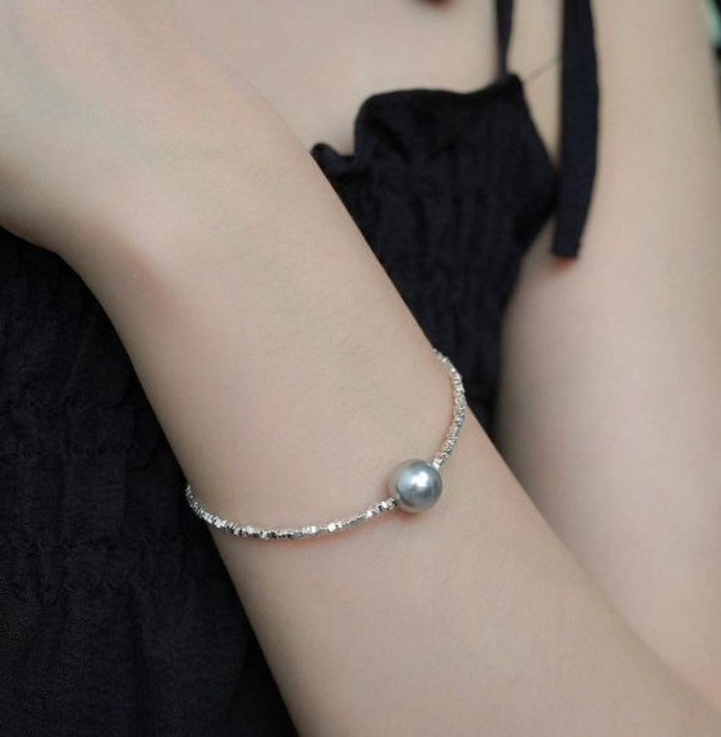 805ee5a5-8046-4f3f-8f1a-f1c200120270