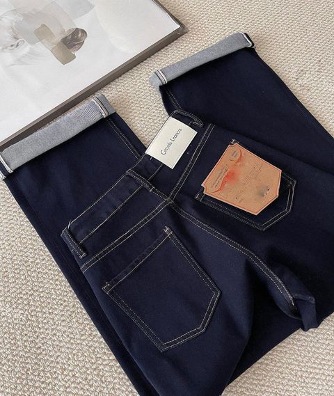 f4d0e8c6-5bde-4c3d-8d8b-661d15d08efd