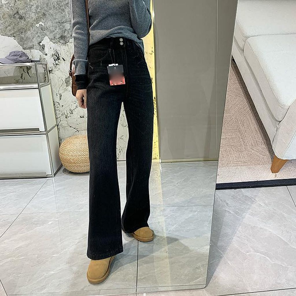 b30957a6-d4a0-4244-8473-b03fcb3d35a5