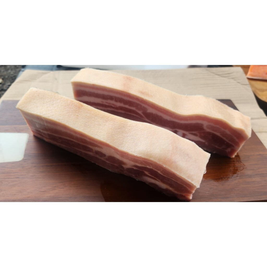 Premium Spanish Pork Belly Bone-in (500g) 顶级加厚骨