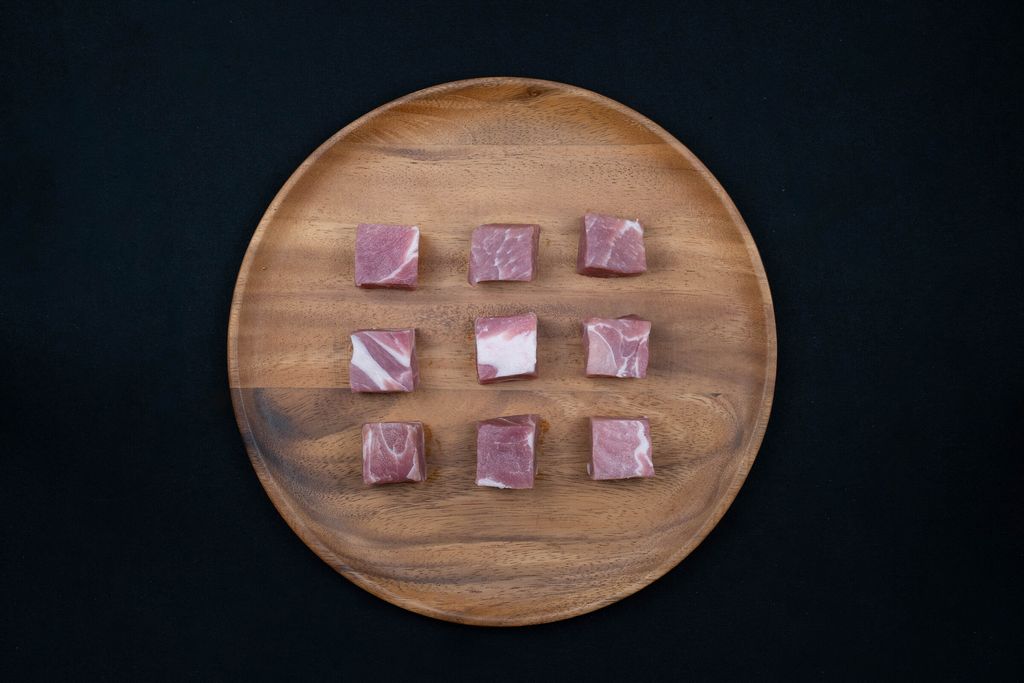 Premium Spanish Pork Collar Meat Cubes (500g) 顶级西班牙夹心肉小块