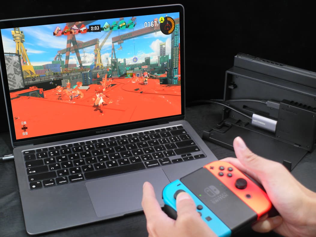 step 5:switch connect to laptop with streaming cable t1 to play 《斯普拉遁3/splatoon 3》 on laptop screen
