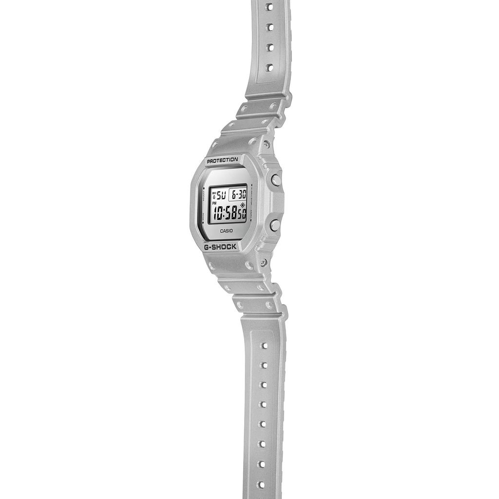 DW-5600FF-8DR2