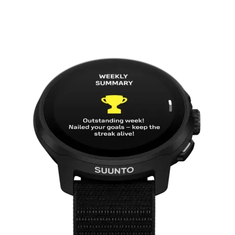 Suunto_Run-ALL_BLACK-Front_tilt-ALL_BLACK-Weeklysummary_EN
