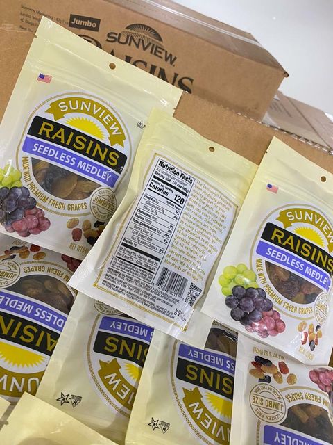 USA Sunview Gluten Free Seedless Medley Grapes Raisins.jpeg