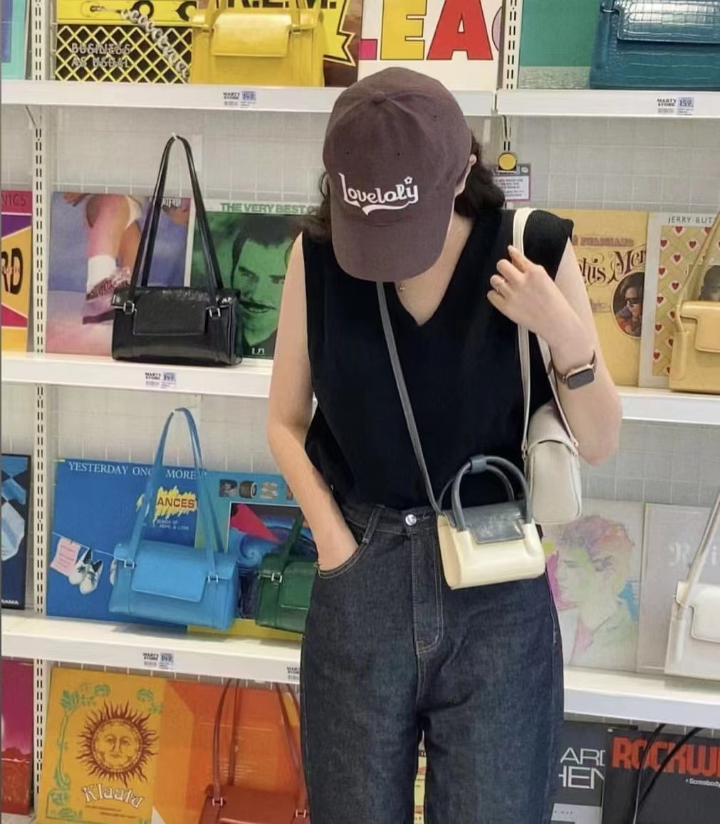 2ED5A26E-A33D-4616-9C7F-848DF85A028B