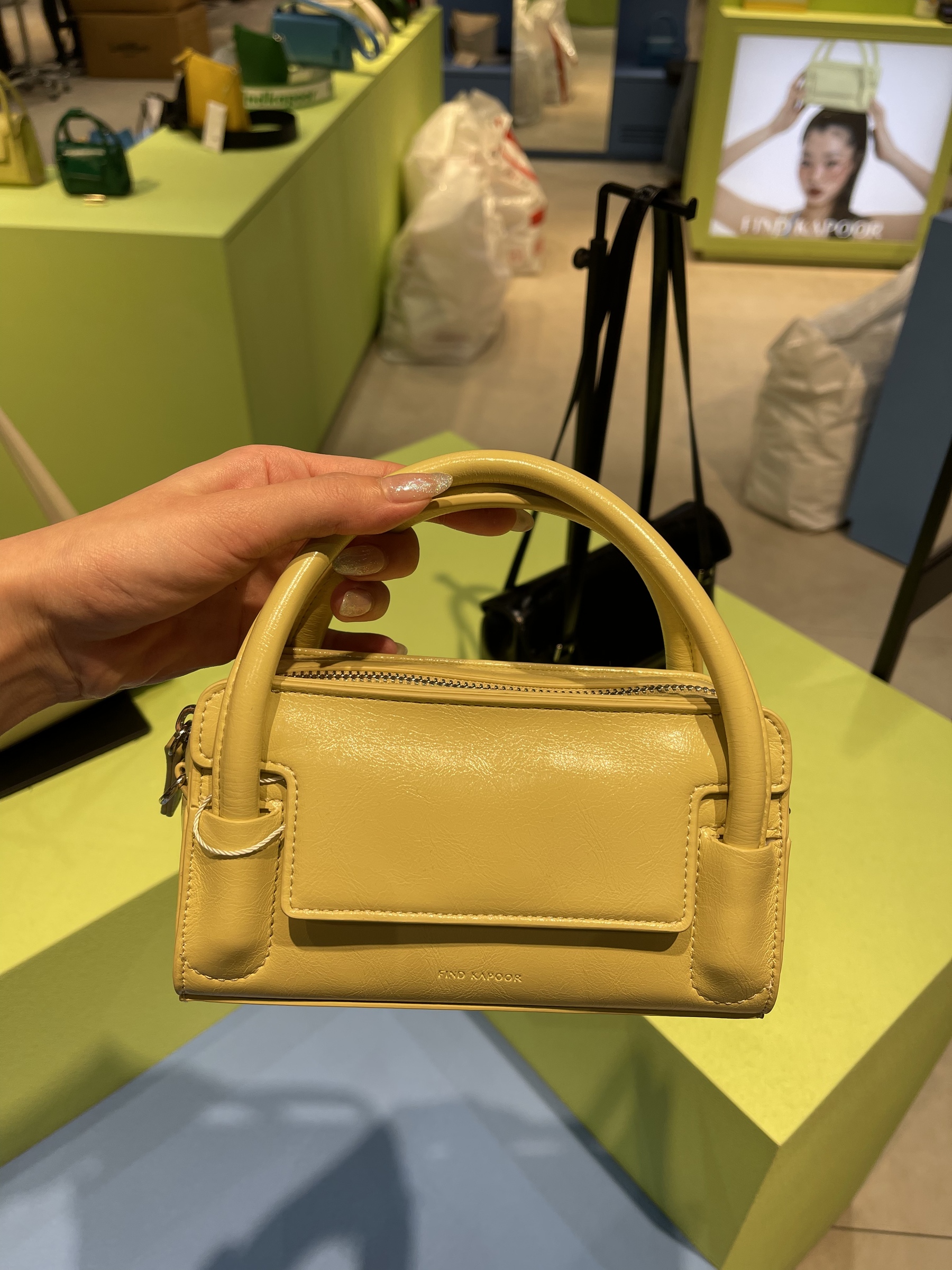 C105362C-E8B3-49D5-B09B-617E15A6E932