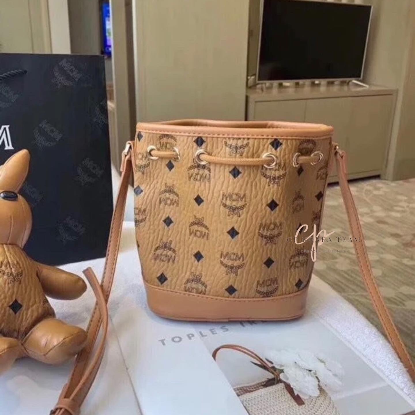 16CE1BA4-6AE0-4F59-B536-086849848E2E