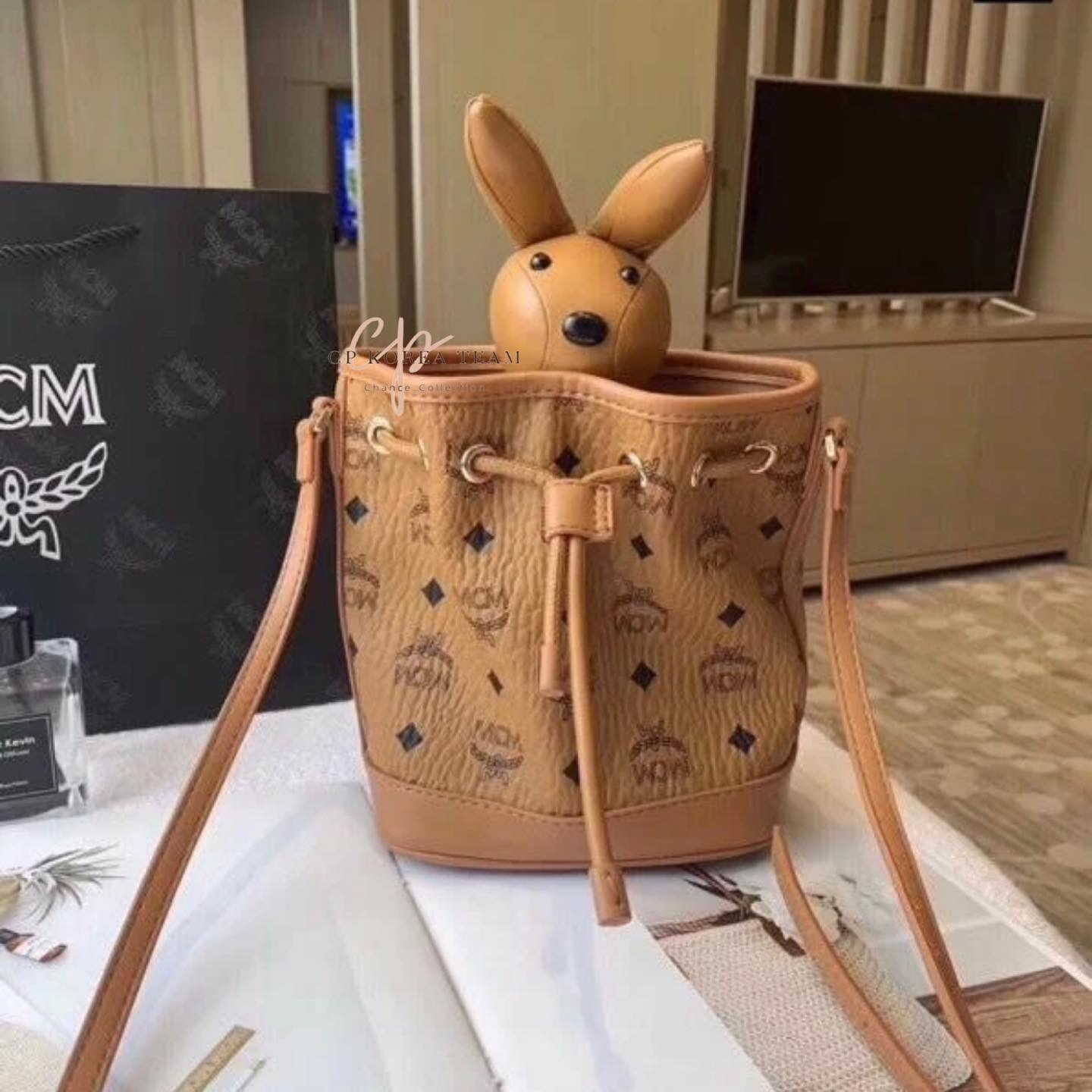 89B6B64B-C6C8-4344-A895-1155C321F370