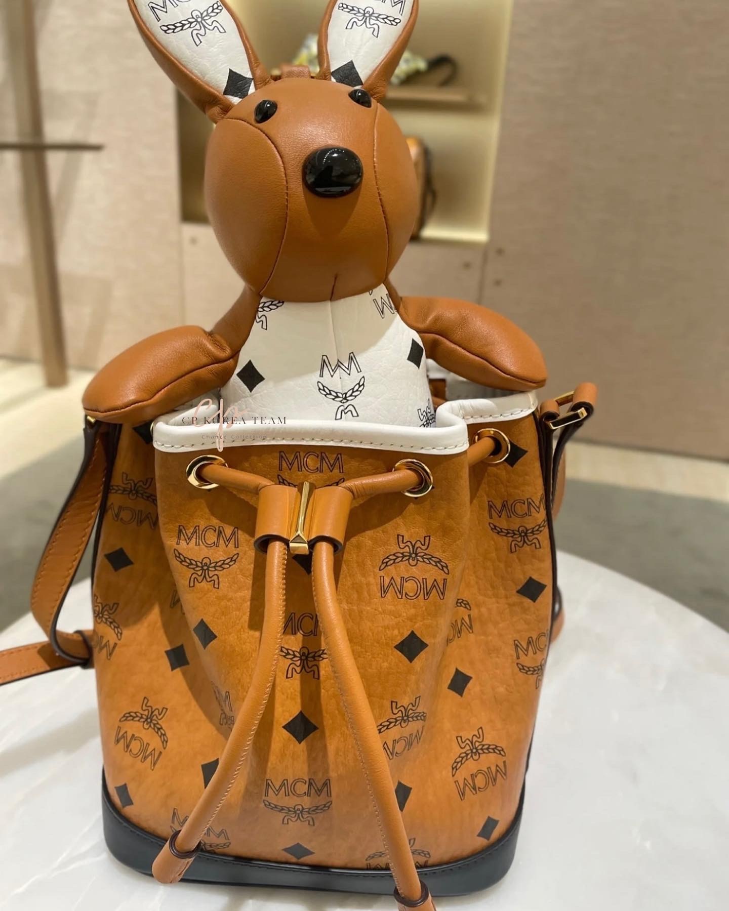 EEAABAD0-D771-4B2D-9144-CED444C426AB