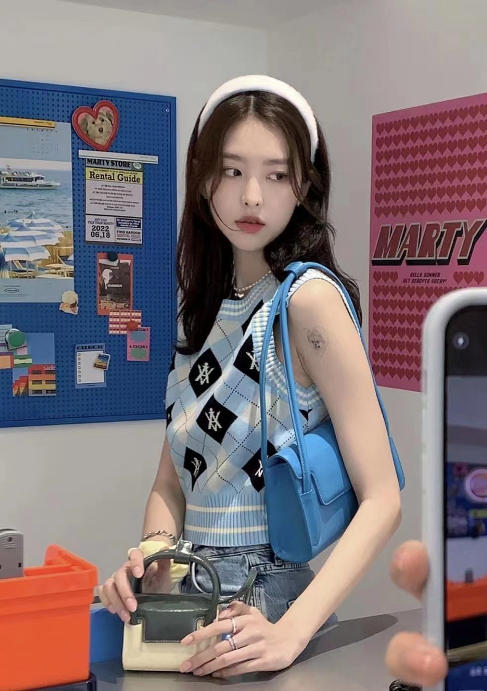 3B6407CE-7EB7-4562-82E7-5B757295BBA5