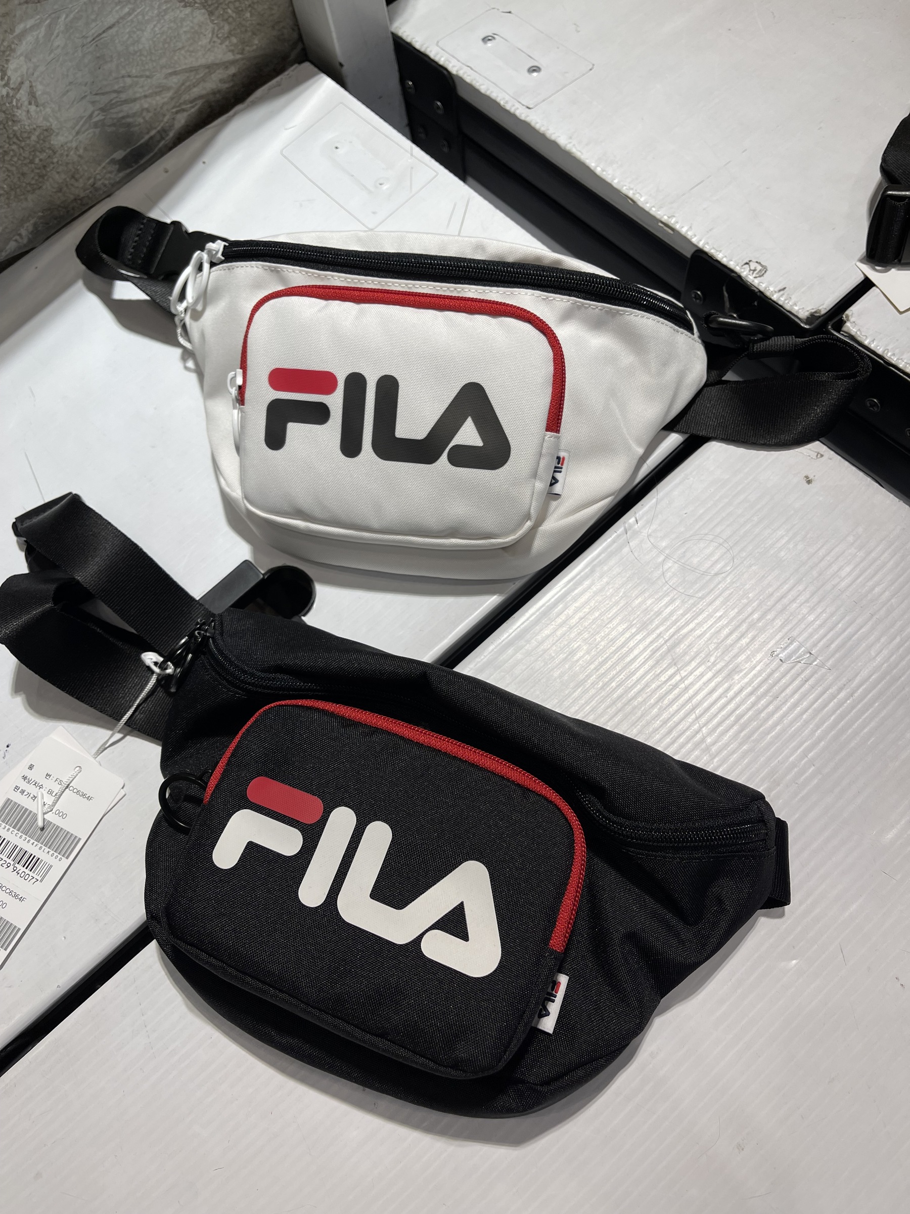 FILA 红线胸包– CHANCE CO