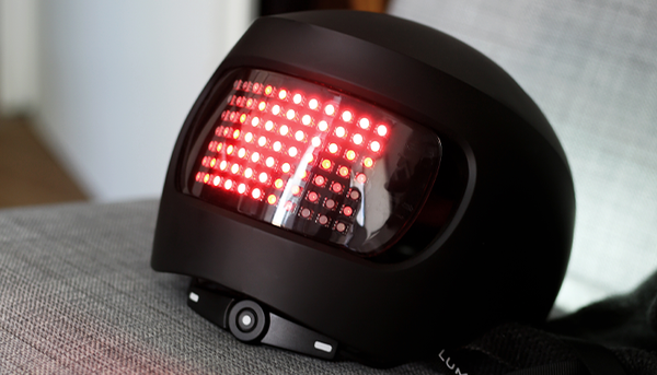 Lumos-Helmet-Matrix-Turn-Signals_600x