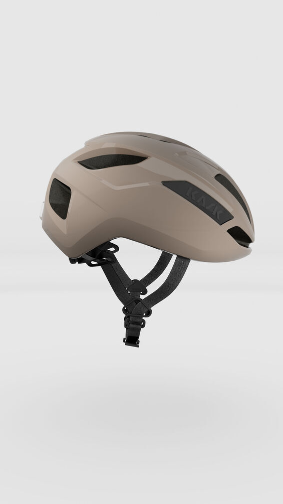 a3376becffb0a03bd8d7db36eb7f71208b2e50a3_sintesi_kask_render_side_CHE00100__446