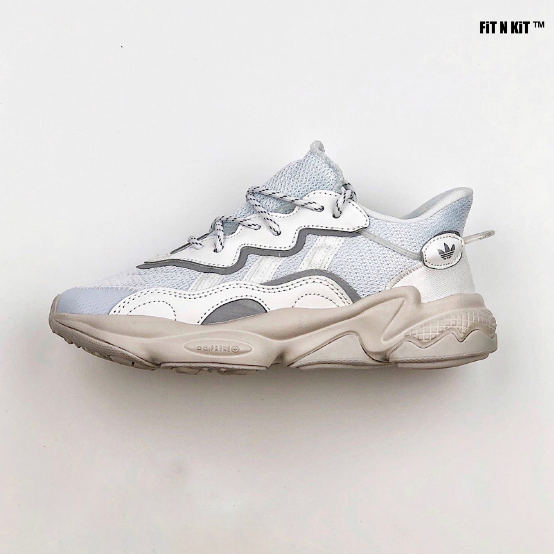 ozweego cloud white grey