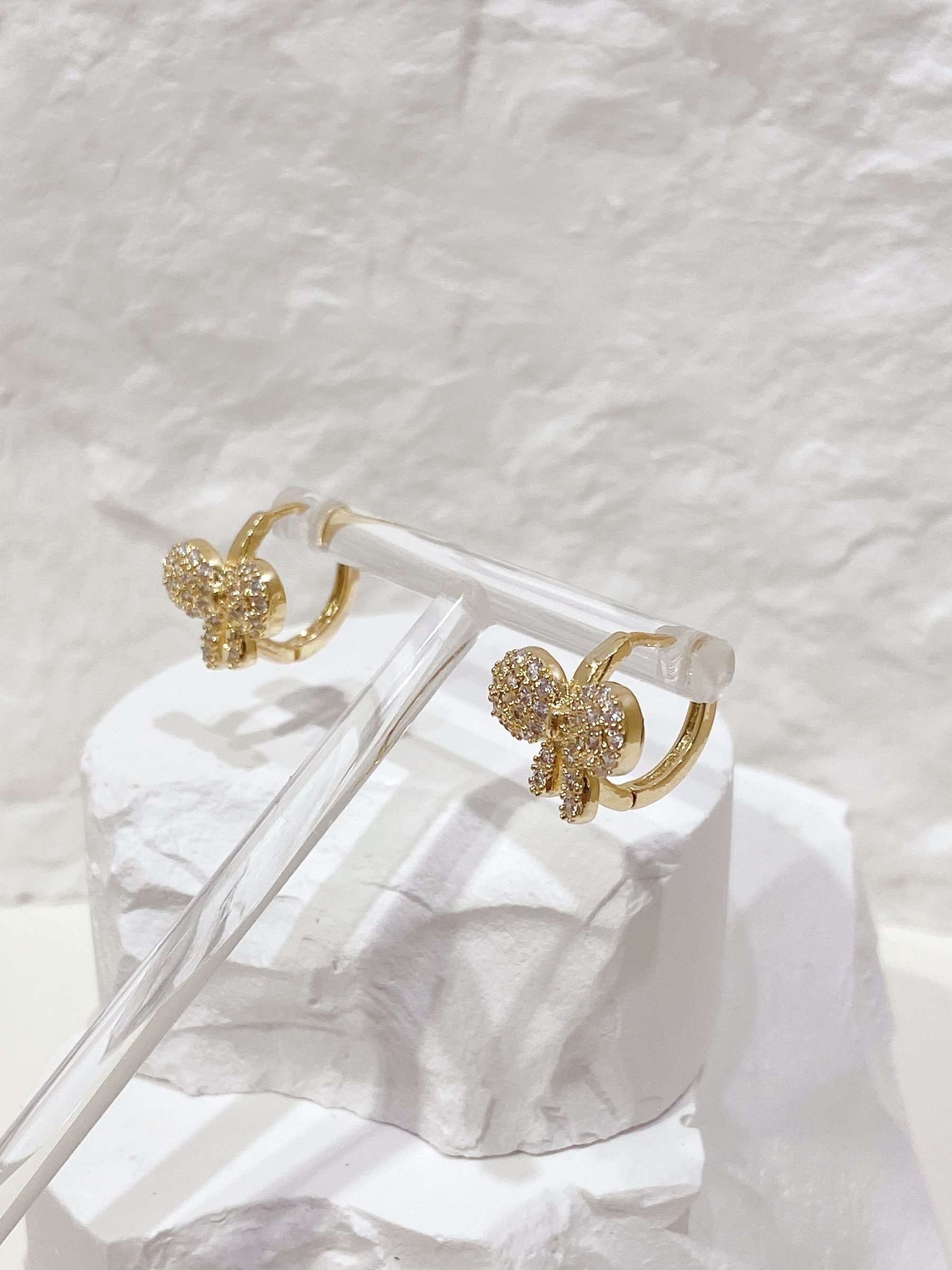 8EDBDA8C-66E2-461F-B9B9-F639193C62AA