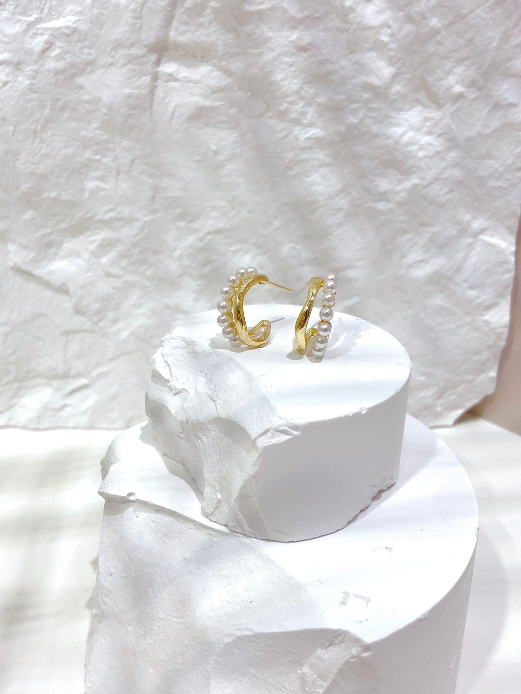 4B5A0065-0F1D-4646-97C5-AA83AF59AC02