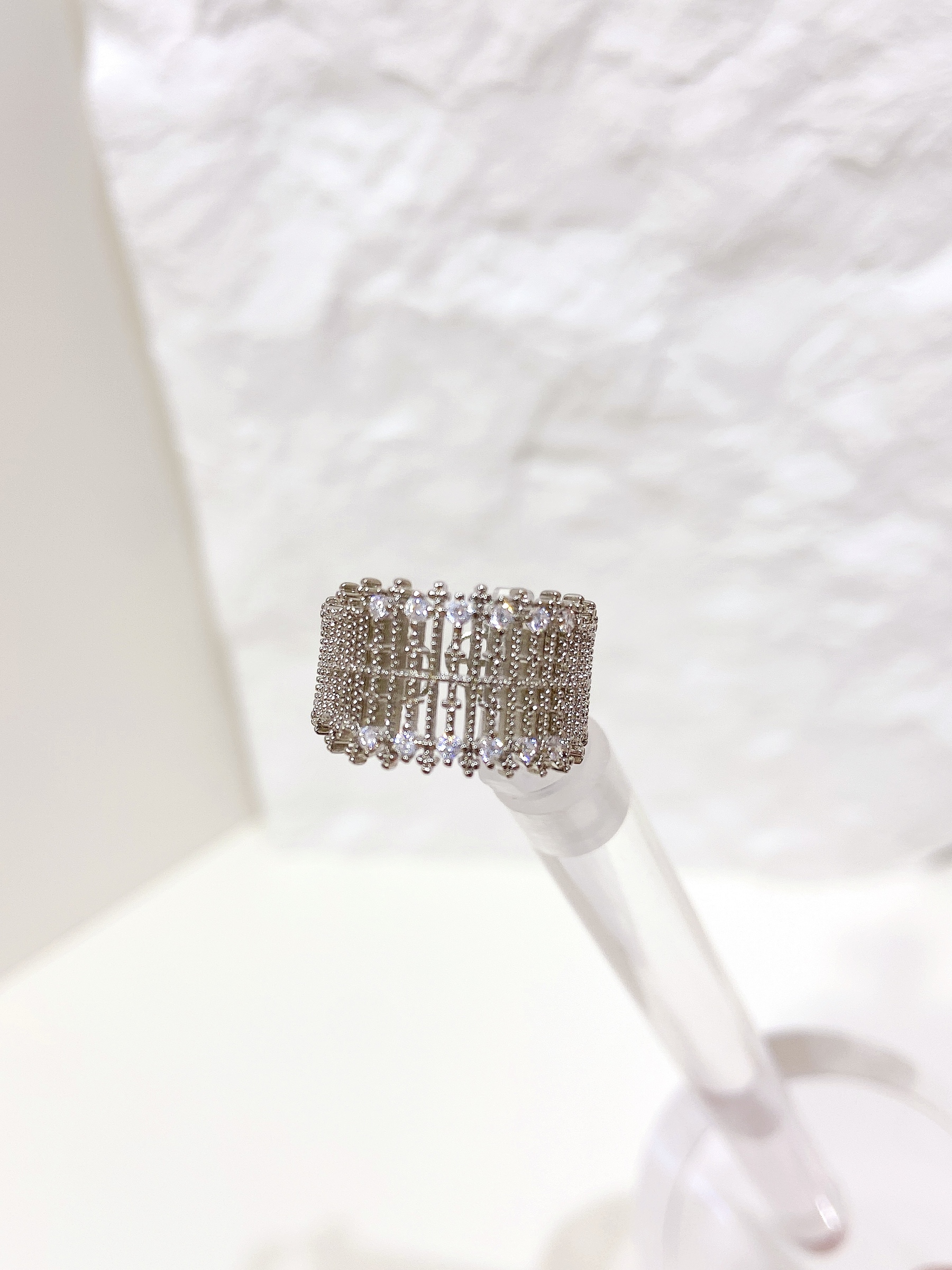 7788EAA4-ECD0-45ED-806D-4B0F6BE4EF74